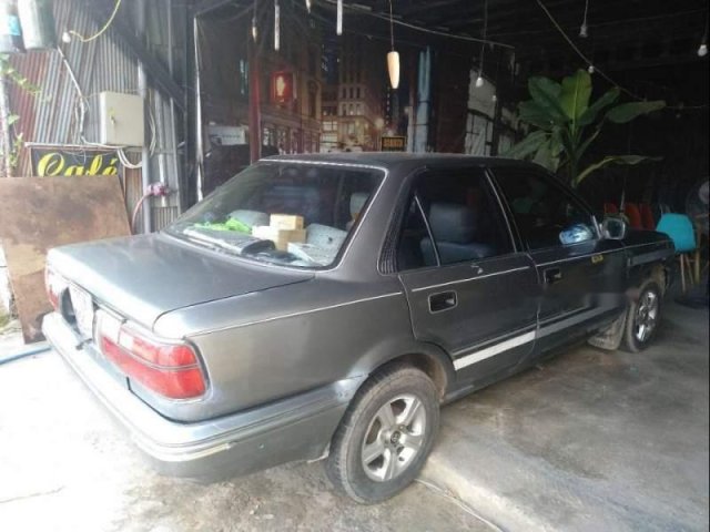 Bán Toyota Corolla đời 1988, màu xám