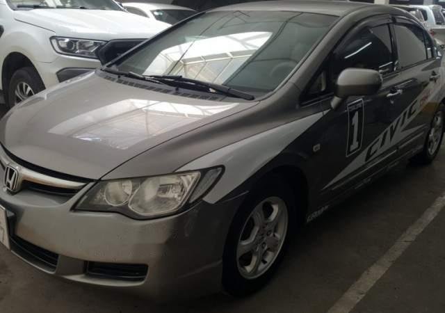 Cần bán lại xe Honda Civic năm 2008, giá 390tr