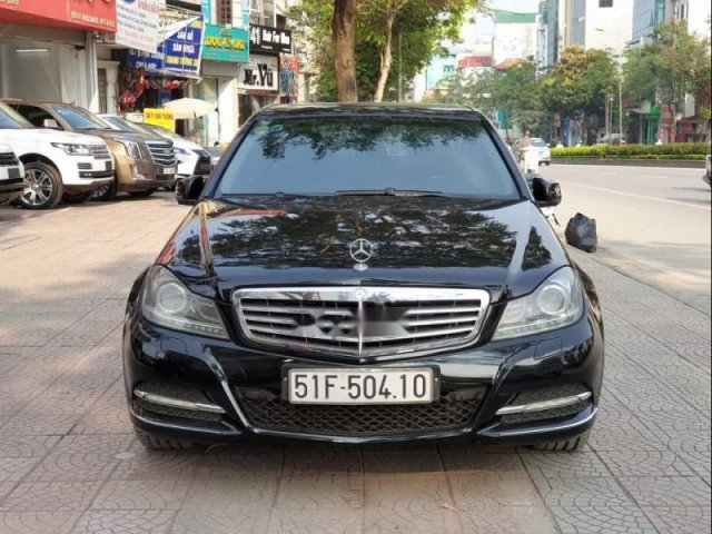 Cần bán gấp Mercedes C250 năm 2012, màu đen