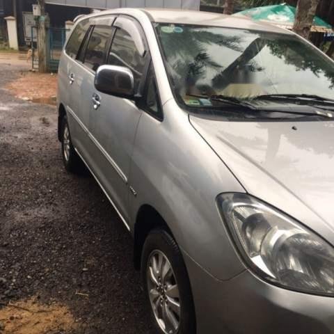 Bán xe Toyota Innova G sản xuất 2011, màu bạc, giá 444tr