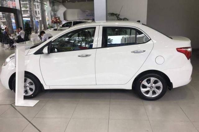 Bán ô tô Hyundai Grand i10 năm sản xuất 2019, màu trắng, xe nhập