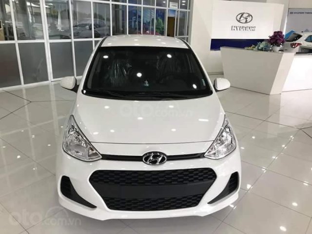 Bán Hyundai Grand i10 màu bạc, trắng, giá bán chỉ từ 330tr, trả trước 120tr ra xe ngay