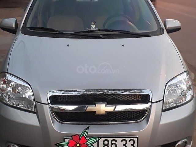 Cần bán xe Chevrolet Aveo đời 2012, màu bạc còn mới0