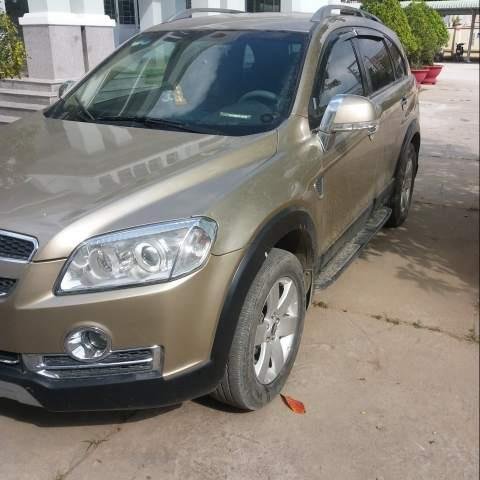 Bán xe Chevrolet Captiva sản xuất năm 2008, màu vàng cát