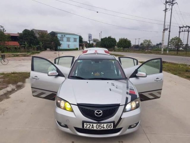 Bán Mazda 3 sản xuất 2004, màu bạc, 252tr