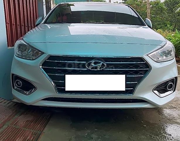 Bán ô tô Hyundai Accent 1.4 AT năm 2018, màu trắng, 570tr0