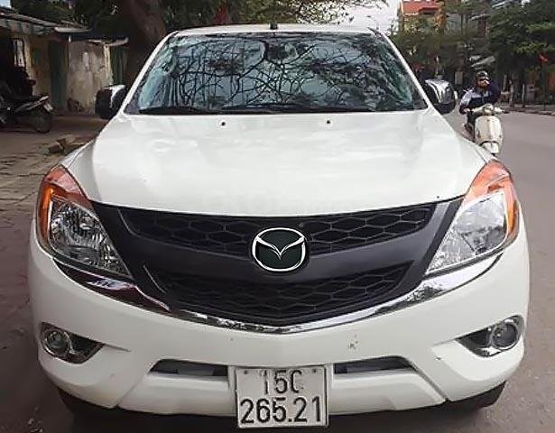 Cần bán lại xe Mazda BT 50 2.2L 4x2 AT đời 2015, màu trắng, nhập khẩu chính chủ, giá chỉ 515 triệu0