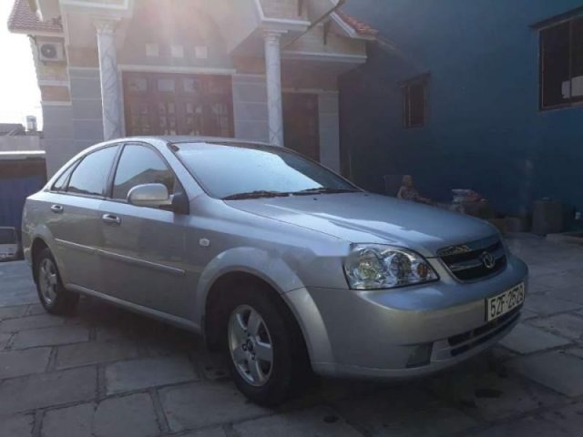 Gia đình bán Daewoo Lacetti đời 2007, màu bạc, nhập khẩu  