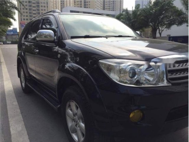 Xe Toyota Fortuner 2.5 sản xuất năm 2011, màu đen còn mới 0