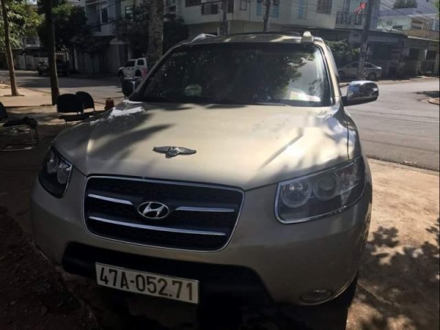 Bán xe Hyundai Santa Fe AT 2.7 4WD sản xuất 2008, màu vàng, xe gia đình