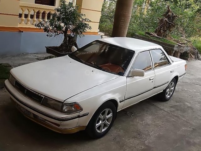 Xe Toyota Carina 2.0 MT 1990, màu trắng, xe nhập0