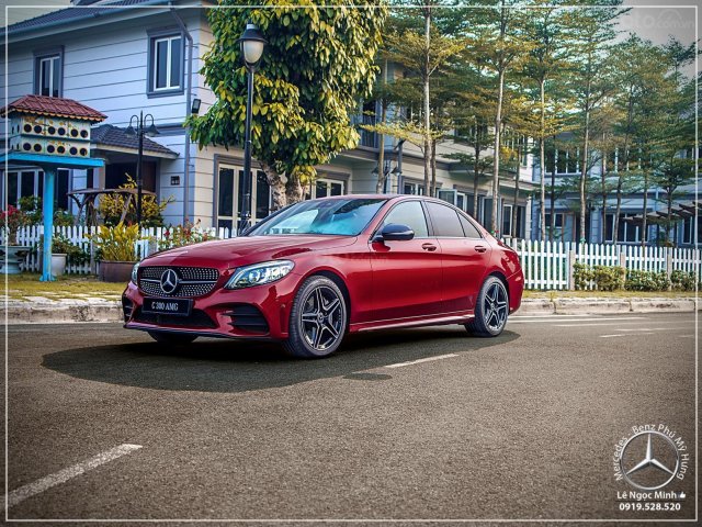 2021 Mercedes-Benz C300 AMG full option - ưu đãi đến 50% thuế trước bạ - trả góp 8tr/ tháng0