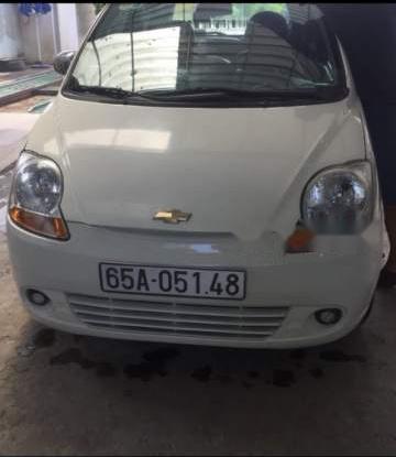 Bán Chevrolet Spark năm sản xuất 2010, màu trắng, nhập khẩu 