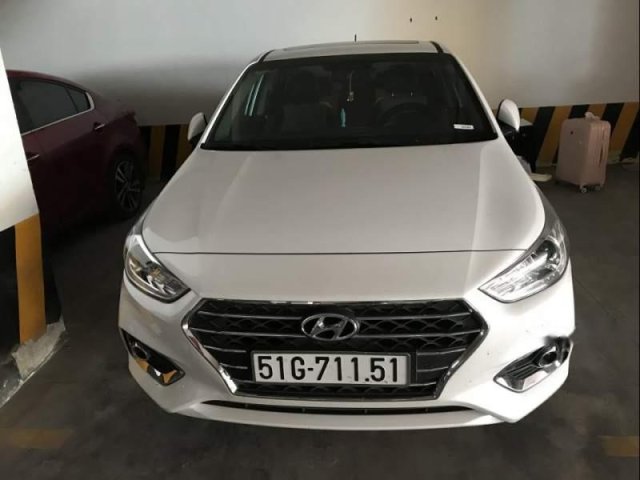 Bán Hyundai Accent 2018, màu trắng, nhập khẩu  