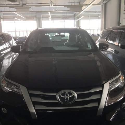 Bán Toyota Fortuner năm 2019, màu đen, nhập khẩu nguyên chiếc