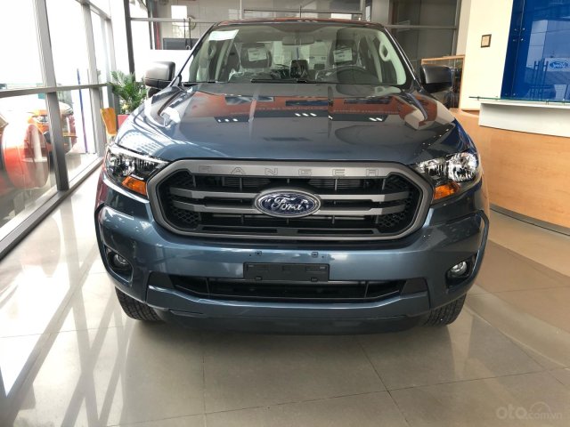 *Khuyến mãi nhân dịp 8/3 * Bán xe Ford Ranger XLS 4x2 2.2L AT 2019, nhập khẩu, chính hãng, giá ưu đãi