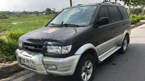 Cần bán xe Isuzu Hi lander năm sản xuất 2004, màu đen0