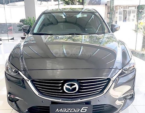 Bán Mazda 6 2.0L Premium 2019, màu xám, giá 899tr