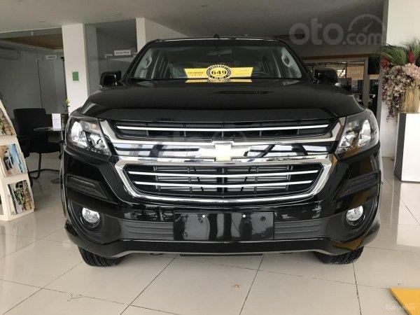 Bán Colorado 2.5 VGT AT giá đặc biệt, chỉ cần 110tr lấy xe ngay, không cần CM thu nhập đủ màu 0