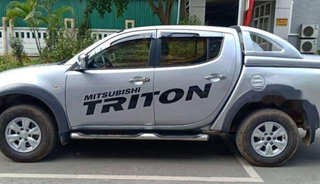 Bán ô tô Mitsubishi Triton GLS sản xuất năm 2009, màu bạc, nhập khẩu nguyên chiếc