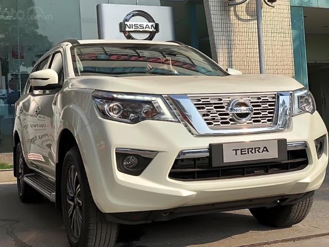 Bán xe Nissan Terra V 4WD đời 2018, màu trắng, 4WD cầu sau chủ động