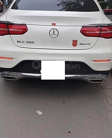 Bán Mercedes GLC 300 2017, màu trắng, nhập khẩu  