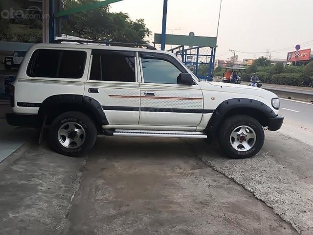 Cần bán gấp Toyota Land Cruiser 4.2 MT đời 1992, màu trắng, nhập khẩu như mới 