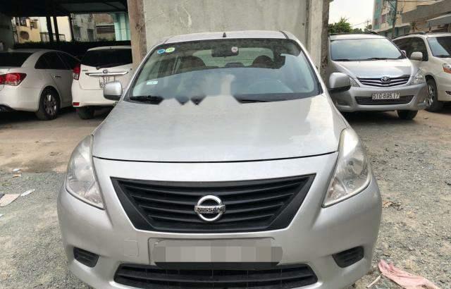 Bán Nissan Sunny đời 2013, màu bạc, giá chỉ 305 triệu