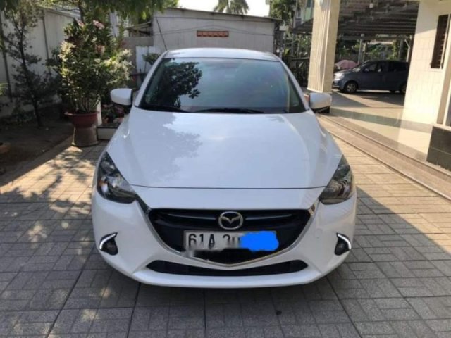 Bán xe Mazda 2 đời 2016, màu trắng, giá tốt