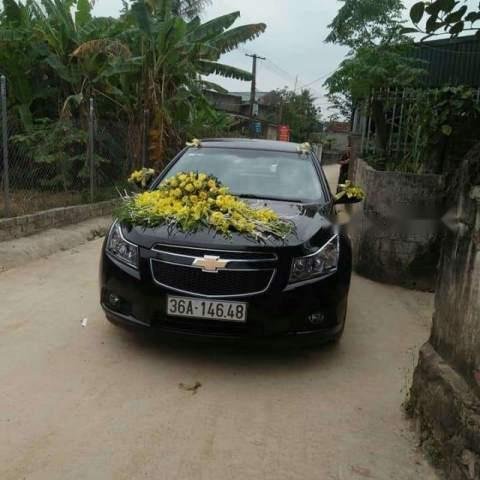 Cần bán Chevrolet Cruze đời 2015, màu đen 