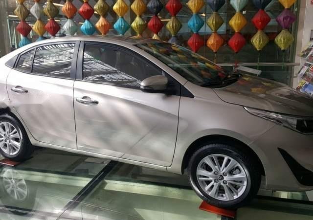 Cần bán xe Toyota Vios sản xuất năm 2019, màu bạc