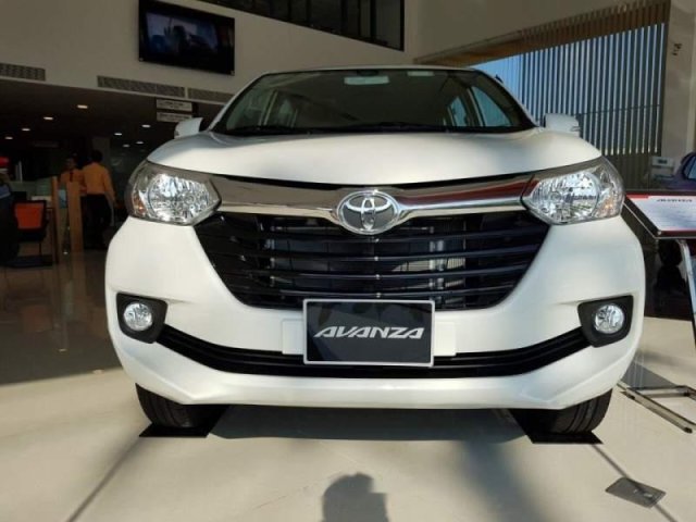 Bán Toyota Avanza đời 2019, màu trắng, nhập khẩu