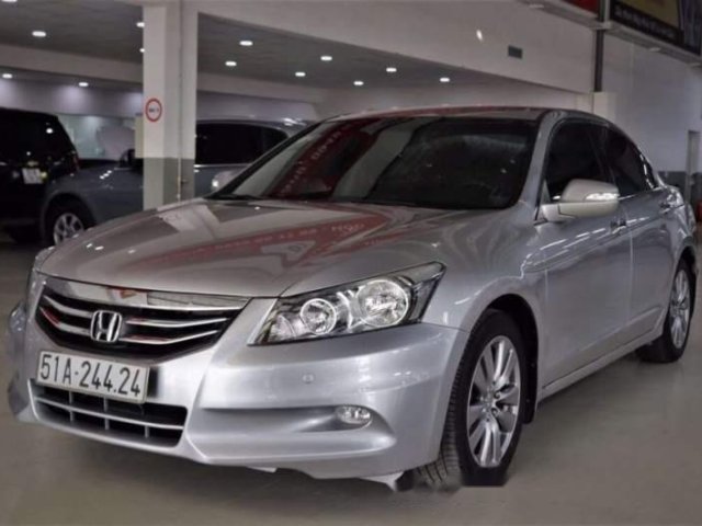 Bán Honda Accord 2.4 đời 2011, màu bạc, nhập khẩu, giá chỉ 650 triệu