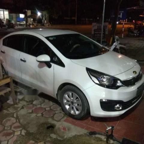 Bán Kia Rio MT năm 2016, màu trắng, xe đẹp