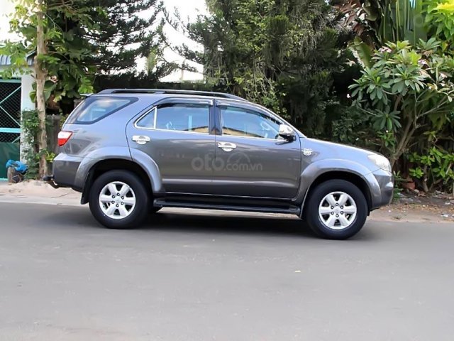 Bán Toyota Fortuner, máy dầu, đăng ký lần đầu 2010