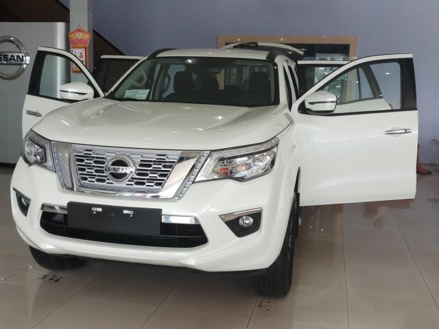 Bán xe Nissan Terra E full màu, nhập khẩu nguyên chiếc khuyến mãi bộ phụ kiện cao cấp + 30tr tiền mặt