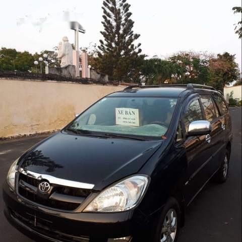 Cần bán xe Toyota Innova đời 2008, màu đen, giá chỉ 340 triệu0