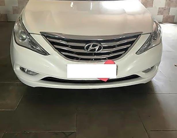 Bán Hyundai Sonata 2.0 AT đời 2011, màu trắng, xe nhập, giá tốt