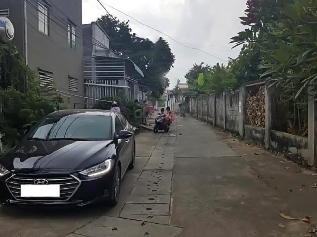 Bán Hyundai Elantra GLS đời 2017, màu đen, xe gia đình 