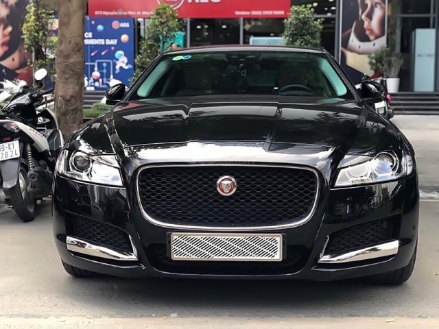 Bán Jaguar XF đen/kem, Sx 2016, model 2017, đăng ký tháng 6/20180