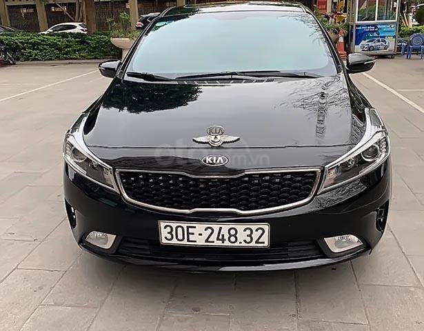 Bán Kia Cerato C đời 2017, màu đen, xe gia đình 