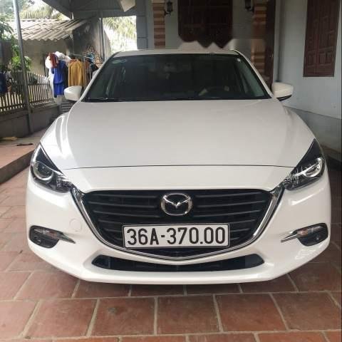 Bán xe Mazda 3 2018, màu trắng, chính chủ