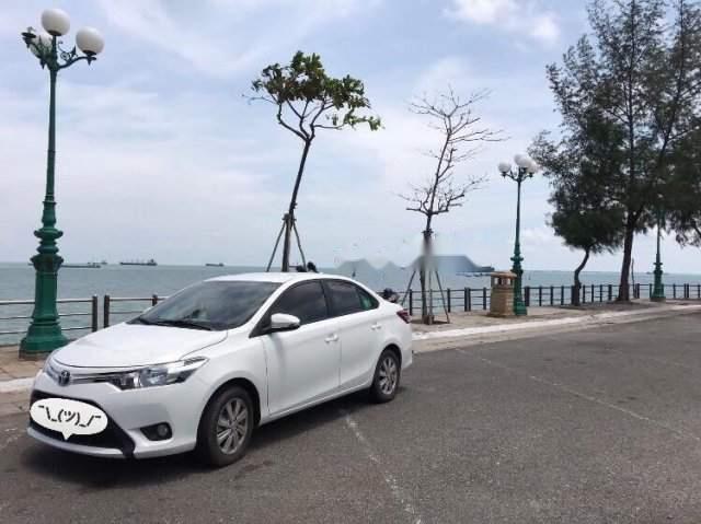 Cần bán xe Toyota Vios sản xuất 2018, màu trắng  