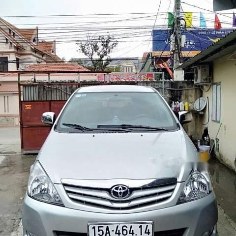 Bán Toyota Innova G sản xuất năm 2012, màu bạc 

