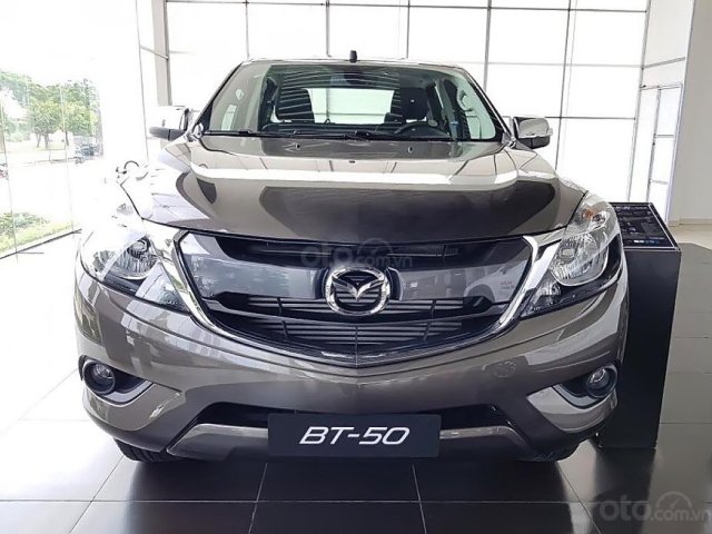 Bán xe Mazda BT 50 2.2AT năm sản xuất 2019, màu xám, xe nhập0