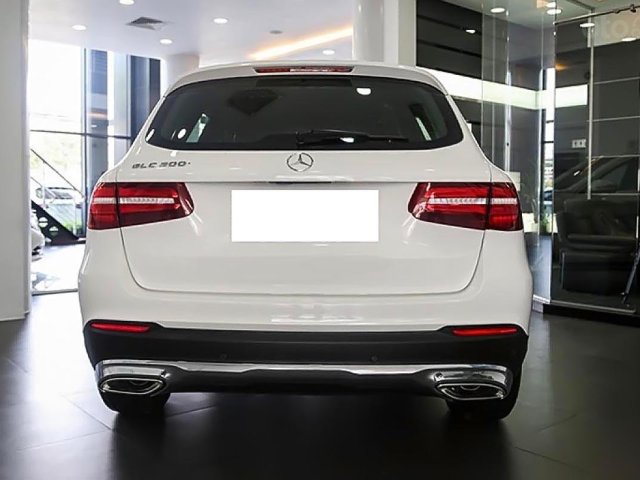 Bán Mercedes GLC 200 đời 2019, màu trắng, nhiều ưu đãi hấp dẫn