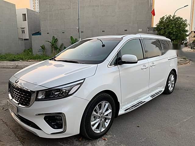 Cần bán Kia Sedona 2.2 DATH 2018, màu trắng