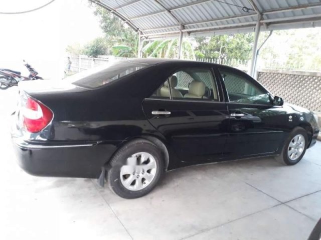 Cần bán xe Toyota Camry năm sản xuất 2003, màu đen, xe đẹp