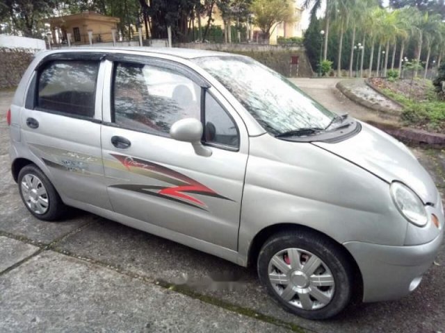 Bán xe Daewoo Matiz năm sản xuất 2004, màu bạc, nhập khẩu, giá tốt