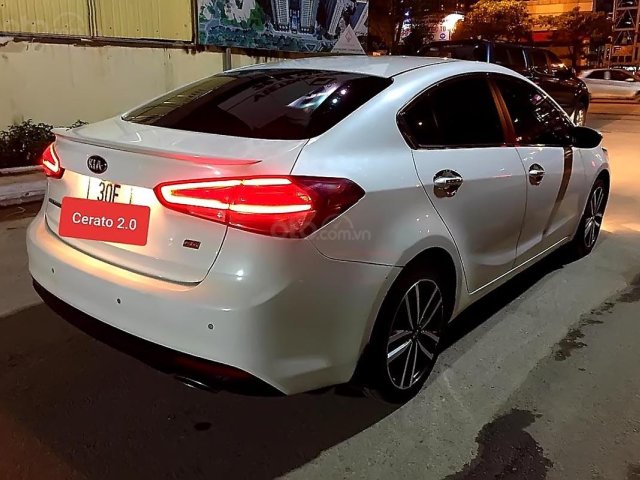 Xe Kia Cerato 2.0 AT đời 2016, màu trắng như mới, giá tốt